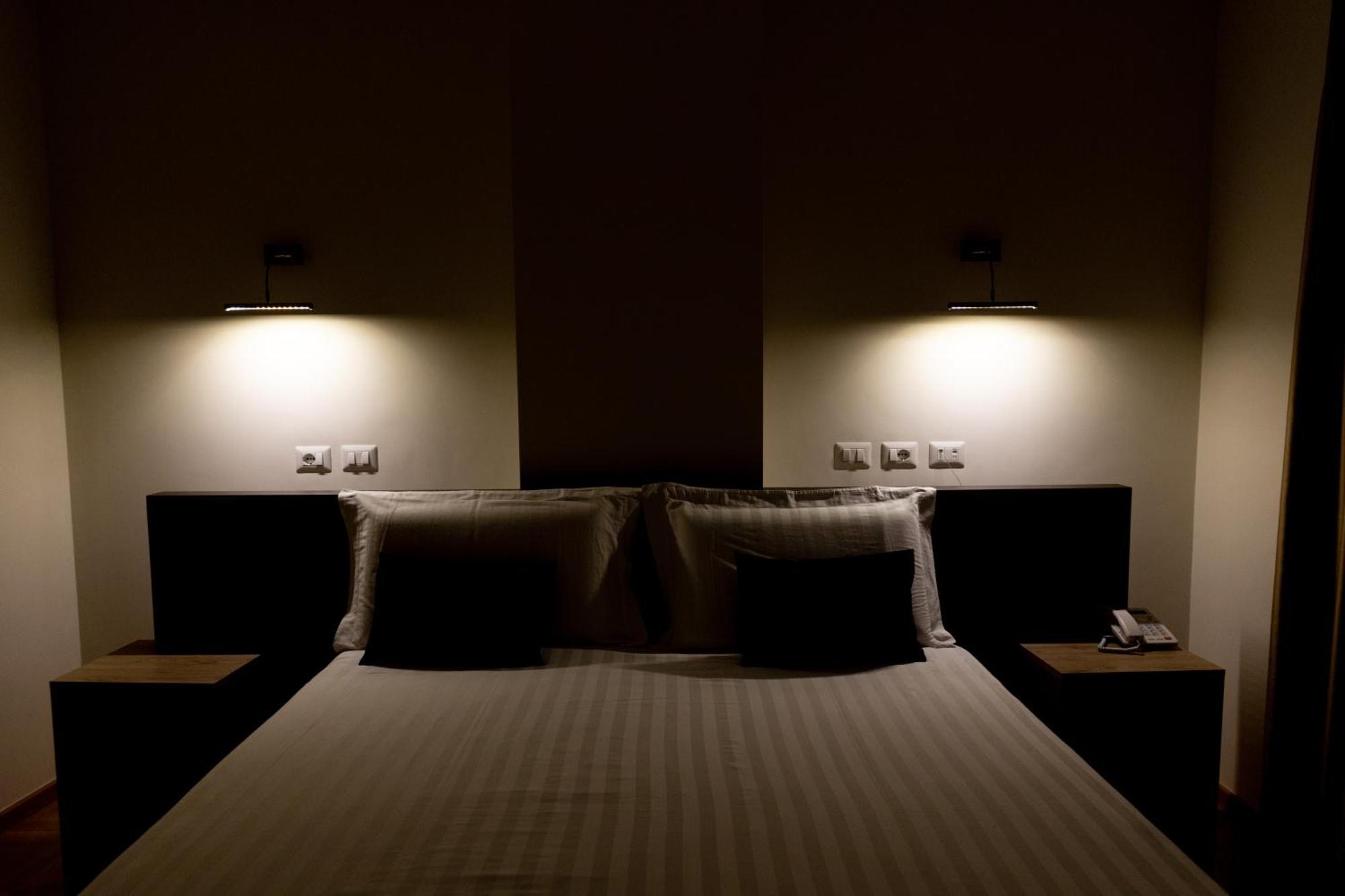 Mervin Hotel Krujë エクステリア 写真