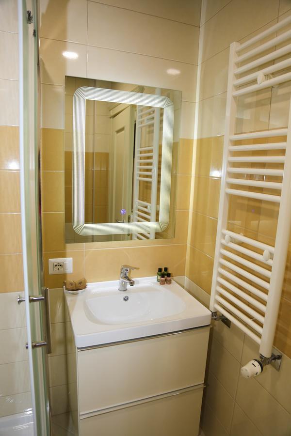Mervin Hotel Krujë エクステリア 写真
