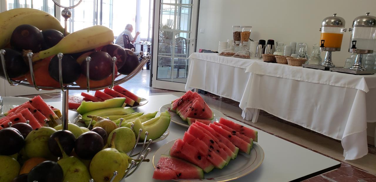 Mervin Hotel Krujë エクステリア 写真